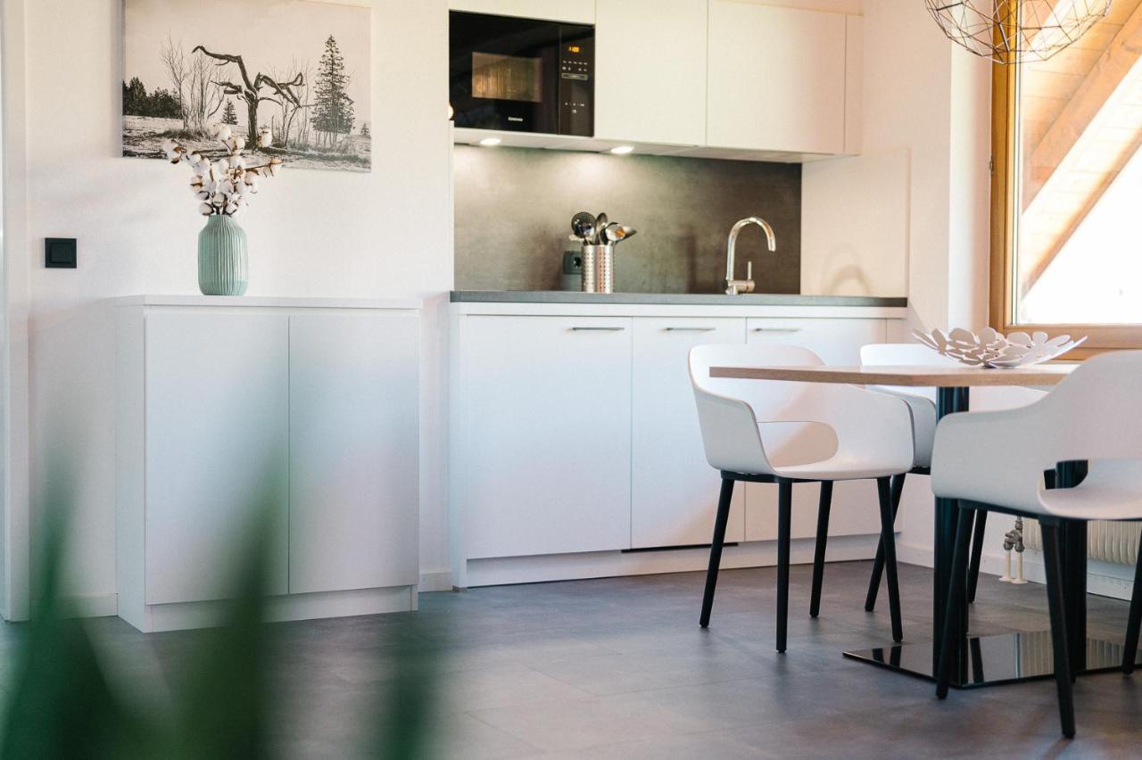 Moderne 2 Zi.-Fewo Blackforest Art Naehe Freiburg Simonswald Buitenkant foto