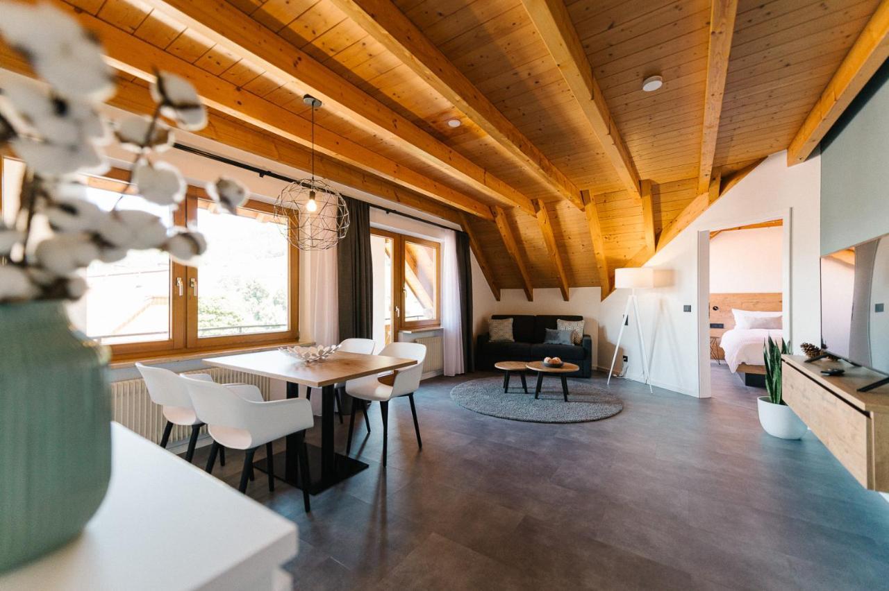 Moderne 2 Zi.-Fewo Blackforest Art Naehe Freiburg Simonswald Buitenkant foto